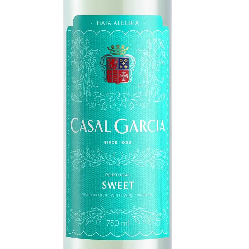 vinho-portugues-casal-garcia-sweet-branco-3.jpg